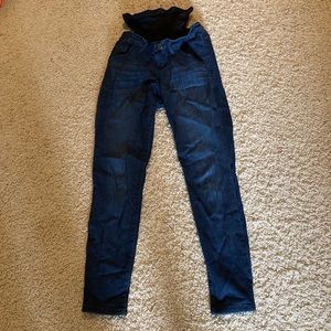 Motherhood bounceback jeans size small
